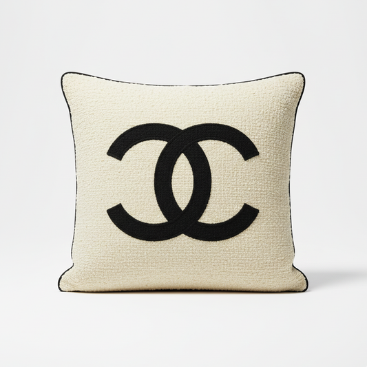 Noirelle pillow